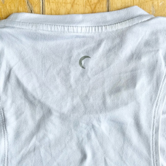 Zyia Activewear Performance Kettle Moon White Tank Top Size Medium - Picture 4 of 5